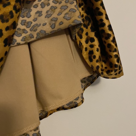 Francesca’s Leopard Print Mini Skirt - Picture 3 of 6